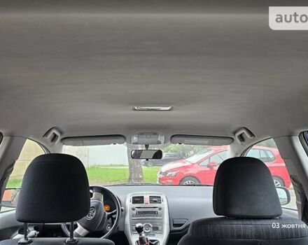 Тойота Аурис, объемом двигателя 1.3 л и пробегом 127 тыс. км за 6400 $, фото 8 на Automoto.ua