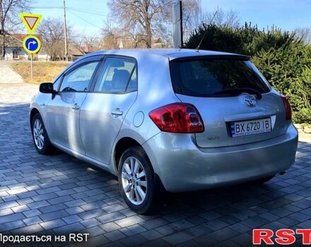 Тойота Аурис, объемом двигателя 16 л и пробегом 168 тыс. км за 7300 $, фото 4 на Automoto.ua