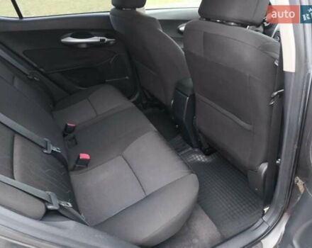Тойота Аурис, объемом двигателя 1.6 л и пробегом 202 тыс. км за 7300 $, фото 17 на Automoto.ua