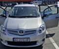 Тойота Ауріс, об'ємом двигуна 1.33 л та пробігом 255 тис. км за 6800 $, фото 1 на Automoto.ua