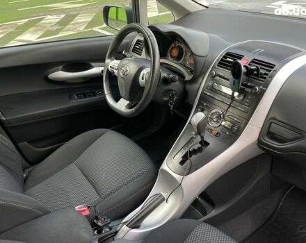 Тойота Аурис, объемом двигателя 0 л и пробегом 127 тыс. км за 8500 $, фото 14 на Automoto.ua
