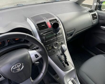 Тойота Аурис, объемом двигателя 0 л и пробегом 127 тыс. км за 8500 $, фото 11 на Automoto.ua