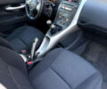 Тойота Аурис, объемом двигателя 1.4 л и пробегом 189 тыс. км за 7850 $, фото 6 на Automoto.ua