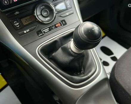 Тойота Ауріс, об'ємом двигуна 1.4 л та пробігом 247 тис. км за 7600 $, фото 11 на Automoto.ua