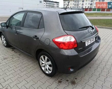 Тойота Аурис, объемом двигателя 1.6 л и пробегом 202 тыс. км за 7300 $, фото 1 на Automoto.ua