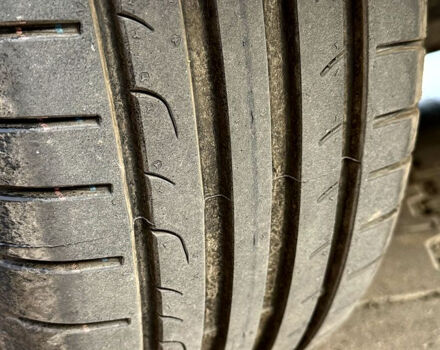 Тойота Аурис, объемом двигателя 1.4 л и пробегом 189 тыс. км за 7850 $, фото 10 на Automoto.ua