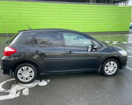 Тойота Аурис, объемом двигателя 0 л и пробегом 127 тыс. км за 8500 $, фото 4 на Automoto.ua