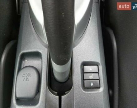 Тойота Аурис, объемом двигателя 1.6 л и пробегом 202 тыс. км за 7300 $, фото 11 на Automoto.ua