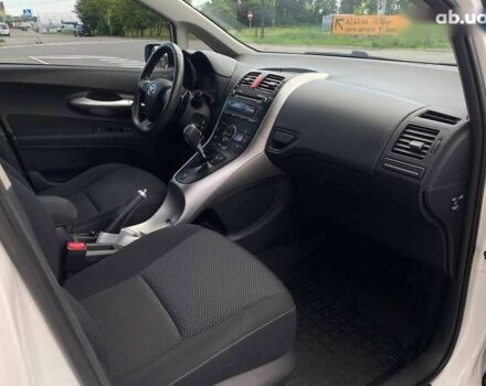 Тойота Ауріс, об'ємом двигуна 1.4 л та пробігом 265 тис. км за 7990 $, фото 17 на Automoto.ua