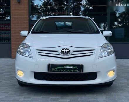 Тойота Аурис, объемом двигателя 1.4 л и пробегом 265 тыс. км за 7990 $, фото 4 на Automoto.ua