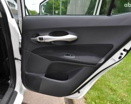 Тойота Аурис, объемом двигателя 1.6 л и пробегом 96 тыс. км за 10800 $, фото 28 на Automoto.ua