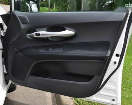 Тойота Аурис, объемом двигателя 1.6 л и пробегом 96 тыс. км за 10800 $, фото 25 на Automoto.ua