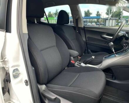 Тойота Ауріс, об'ємом двигуна 1.4 л та пробігом 265 тис. км за 7990 $, фото 16 на Automoto.ua