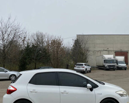 Тойота Ауріс, об'ємом двигуна 1.8 л та пробігом 197 тис. км за 8800 $, фото 5 на Automoto.ua