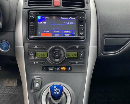 Тойота Ауріс, об'ємом двигуна 1.8 л та пробігом 197 тис. км за 8800 $, фото 14 на Automoto.ua