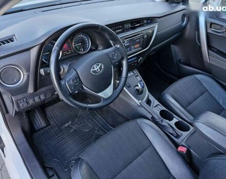 Тойота Аурис, объемом двигателя 0 л и пробегом 156 тыс. км за 13599 $, фото 21 на Automoto.ua