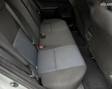 Тойота Ауріс, об'ємом двигуна 0 л та пробігом 63 тис. км за 9800 $, фото 29 на Automoto.ua