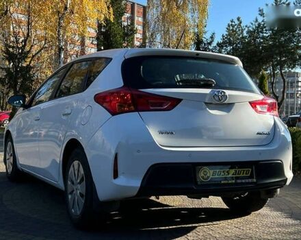 Тойота Ауріс, об'ємом двигуна 1.4 л та пробігом 103 тис. км за 9200 $, фото 4 на Automoto.ua