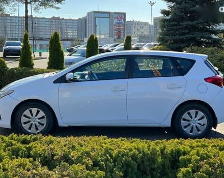 Тойота Ауріс, об'ємом двигуна 1.4 л та пробігом 103 тис. км за 9200 $, фото 3 на Automoto.ua