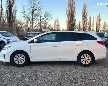 Тойота Аурис, объемом двигателя 1.4 л и пробегом 195 тыс. км за 8999 $, фото 7 на Automoto.ua