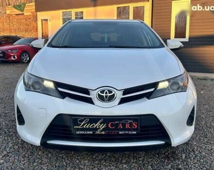 Тойота Аурис, объемом двигателя 1.4 л и пробегом 195 тыс. км за 8999 $, фото 3 на Automoto.ua