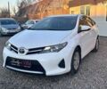 Тойота Аурис, объемом двигателя 1.4 л и пробегом 195 тыс. км за 8999 $, фото 2 на Automoto.ua