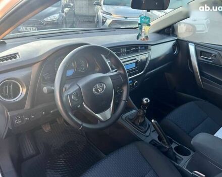 Тойота Аурис, объемом двигателя 1.4 л и пробегом 195 тыс. км за 8999 $, фото 10 на Automoto.ua
