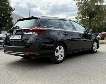 Тойота Аурис, объемом двигателя 0 л и пробегом 165 тыс. км за 15900 $, фото 6 на Automoto.ua