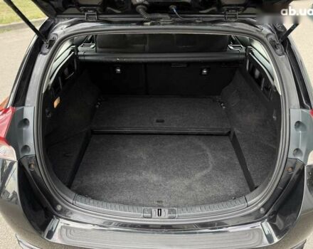 Тойота Аурис, объемом двигателя 0 л и пробегом 165 тыс. км за 15900 $, фото 24 на Automoto.ua