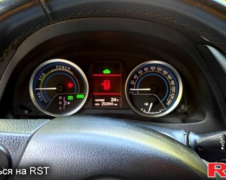 Тойота Аурис, объемом двигателя 1.8 л и пробегом 259 тыс. км за 11200 $, фото 5 на Automoto.ua