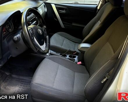 Тойота Аурис, объемом двигателя 1.8 л и пробегом 259 тыс. км за 11200 $, фото 7 на Automoto.ua