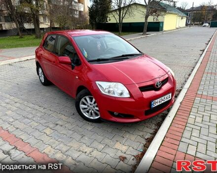 Тойота Аурис, объемом двигателя 1.6 л и пробегом 186 тыс. км за 6900 $, фото 1 на Automoto.ua