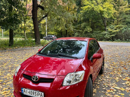 Тойота Аурис, объемом двигателя 1.6 л и пробегом 230 тыс. км за 5399 $, фото 1 на Automoto.ua