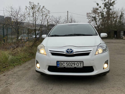 Тойота Аурис 2012 в Львове на Automoto.ua Тойота Аурис, объемом двигателя 1.8 л и пробегом 197 тыс. км за 8800 $, фото 1 на Automoto.ua
