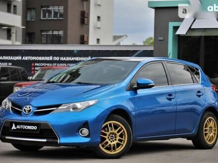 Тойота Аурис, объемом двигателя 1.6 л и пробегом 117 тыс. км за 11300 $, фото 1 на Automoto.ua