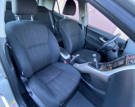 Серый Тойота Аурис, объемом двигателя 2 л и пробегом 233 тыс. км за 5800 $, фото 39 на Automoto.ua