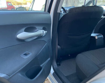 Серый Тойота Аурис, объемом двигателя 2 л и пробегом 233 тыс. км за 5800 $, фото 32 на Automoto.ua
