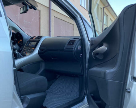 Серый Тойота Аурис, объемом двигателя 2 л и пробегом 233 тыс. км за 5800 $, фото 33 на Automoto.ua