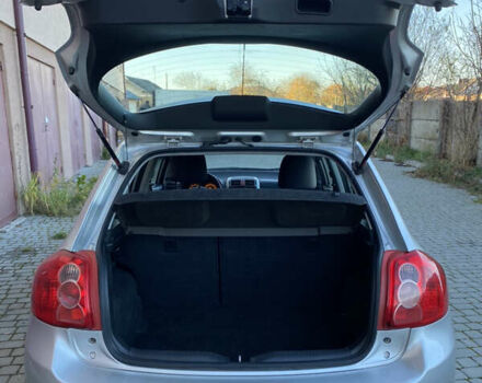 Серый Тойота Аурис, объемом двигателя 2 л и пробегом 233 тыс. км за 5800 $, фото 25 на Automoto.ua