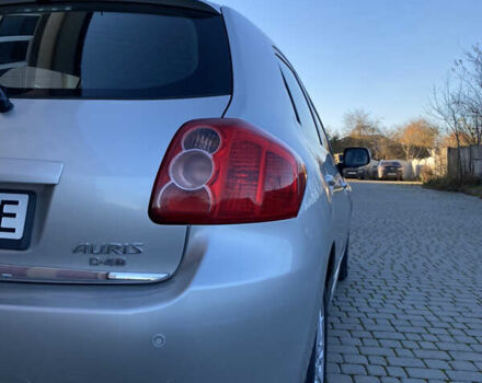 Серый Тойота Аурис, объемом двигателя 2 л и пробегом 233 тыс. км за 5800 $, фото 10 на Automoto.ua