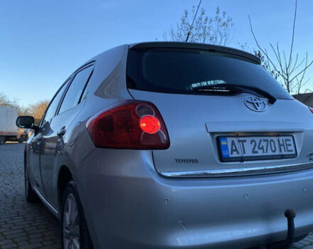 Серый Тойота Аурис, объемом двигателя 2 л и пробегом 233 тыс. км за 5800 $, фото 4 на Automoto.ua