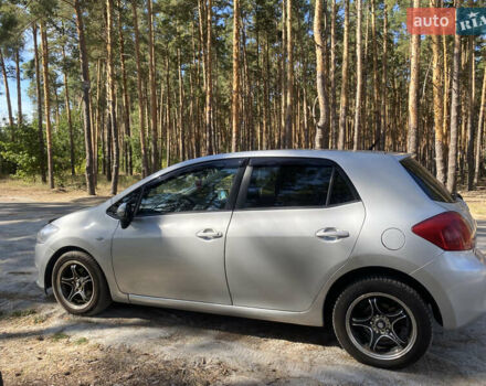 Серый Тойота Аурис, объемом двигателя 1.6 л и пробегом 189 тыс. км за 5300 $, фото 4 на Automoto.ua