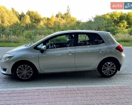 Сірий Тойота Ауріс, об'ємом двигуна 1.6 л та пробігом 225 тис. км за 5700 $, фото 9 на Automoto.ua