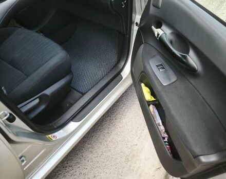 Тойота Аурис 2007 в Кропивницком (Кировограде) на Automoto.ua Серый Тойота Аурис, объемом двигателя 2 л и пробегом 300 тыс. км за 5800 $, фото 10 на Automoto.ua