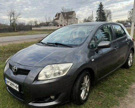 Серый Тойота Аурис, объемом двигателя 1.6 л и пробегом 250 тыс. км за 6200 $, фото 1 на Automoto.ua