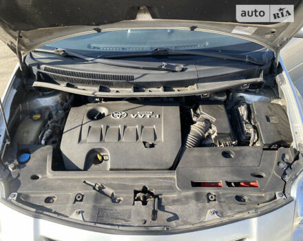 Сірий Тойота Ауріс, об'ємом двигуна 1.6 л та пробігом 213 тис. км за 6300 $, фото 11 на Automoto.ua