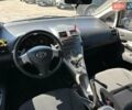 Серый Тойота Аурис, объемом двигателя 1.4 л и пробегом 221 тыс. км за 7390 $, фото 12 на Automoto.ua