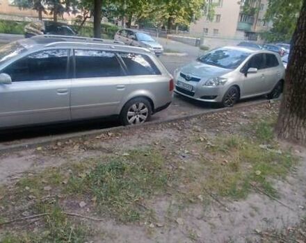 Серый Тойота Аурис, объемом двигателя 1.6 л и пробегом 150 тыс. км за 6200 $, фото 4 на Automoto.ua