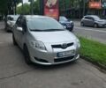 Серый Тойота Аурис, объемом двигателя 1.6 л и пробегом 260 тыс. км за 6400 $, фото 1 на Automoto.ua