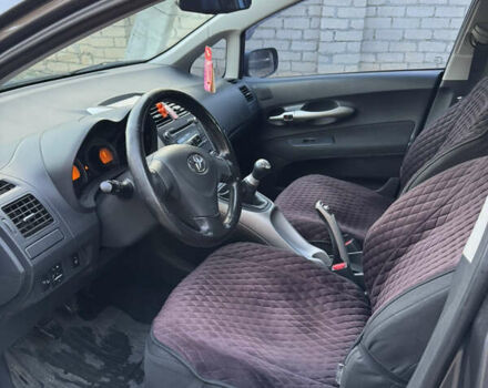 Сірий Тойота Ауріс, об'ємом двигуна 1.6 л та пробігом 184 тис. км за 6300 $, фото 7 на Automoto.ua